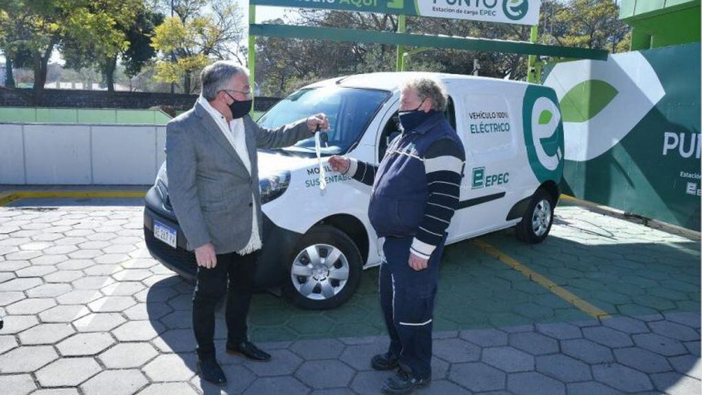 EPEC incorporó su primer auto eléctrico con el fin de cuidar el medio ambiente