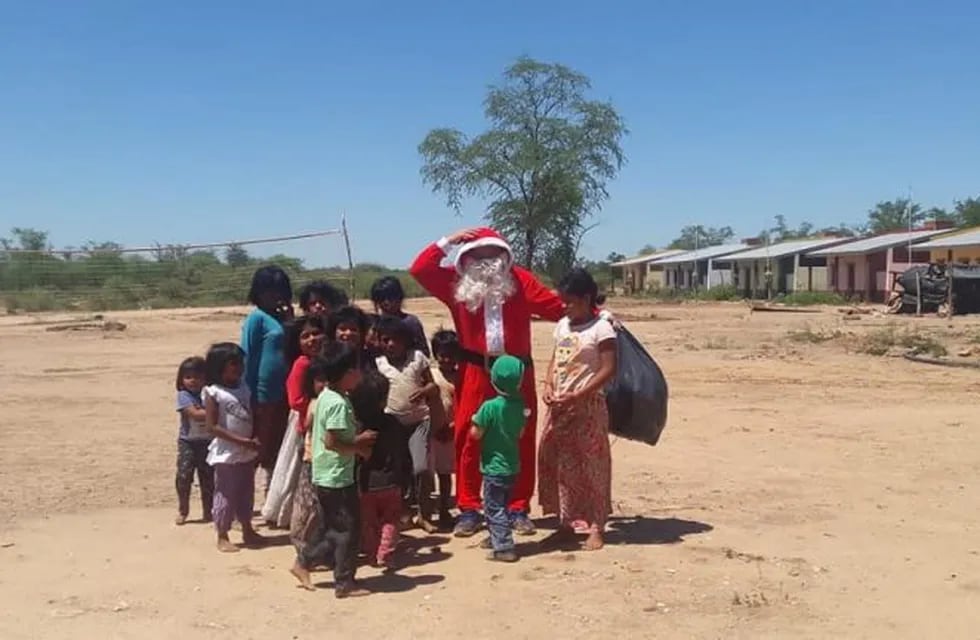 La Navidad llegó a las comunidades wichi de San Miguel y Santa Victoria Este 2 (Facebook Daniel Pereira)