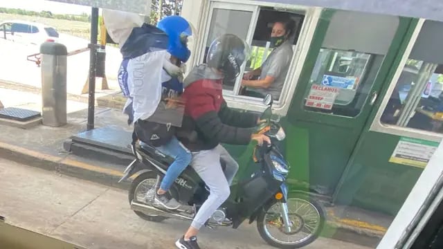 Hinchas de Talleres viajaron a San Luis en moto