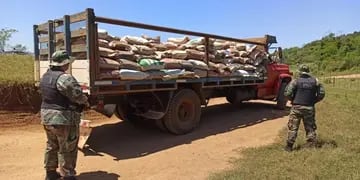 Prefectura incautó siete toneladas de soja de contrabando en El Soberbio