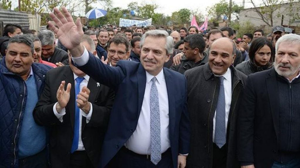 Alberto Fernández junto al gobernador de Tucumán, Juan Manzur (Foto gentileza de El Tucumano).