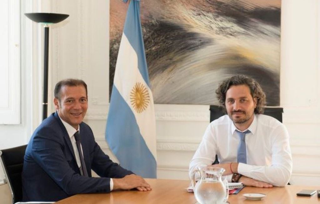 Omar Gutiérrez junto a Santiago Cafiero, jefe de Gabinete (web).