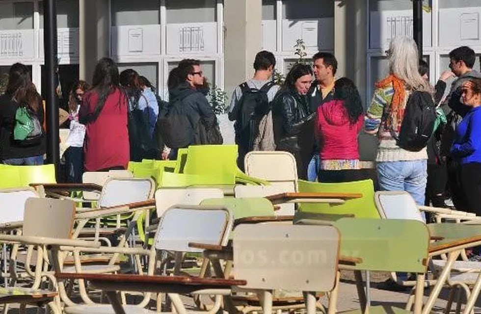 Levantan la toma de la Facultad de Trabajo Social en Entre Ríos.