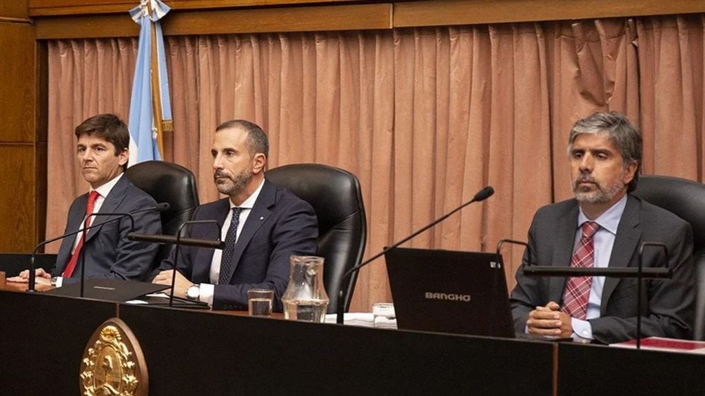 Los jueces que llevaron adelante la causa Vialidad contra Cristina Kirchner, Jorge Gorini, Rodrigo Giménez Uriburu y Andrés Basso. 