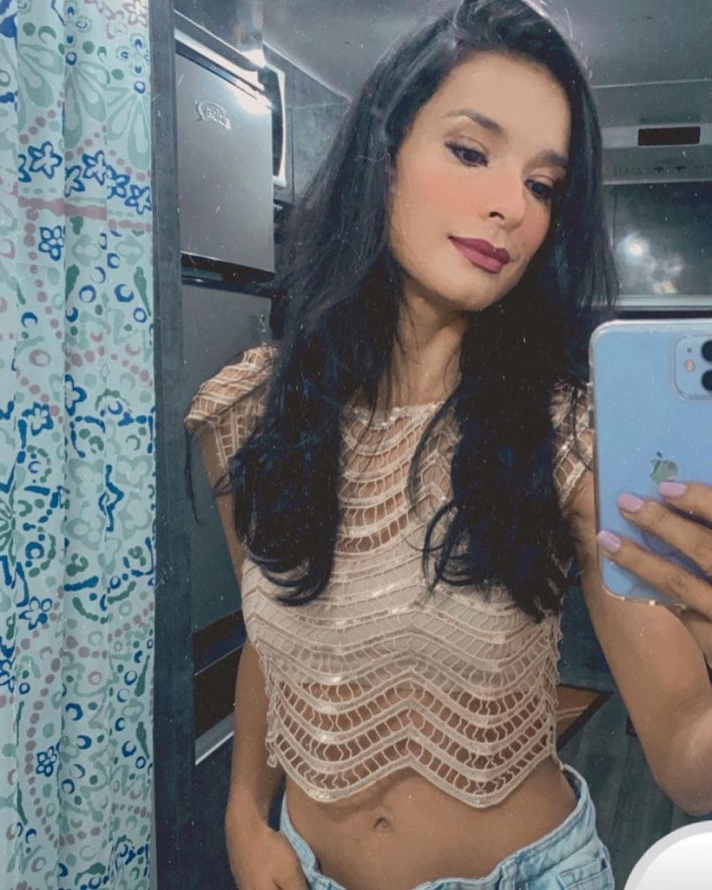 Paola Rey de “Pasión de Gavilanes” lució un top de red y conquistó en Instagram.