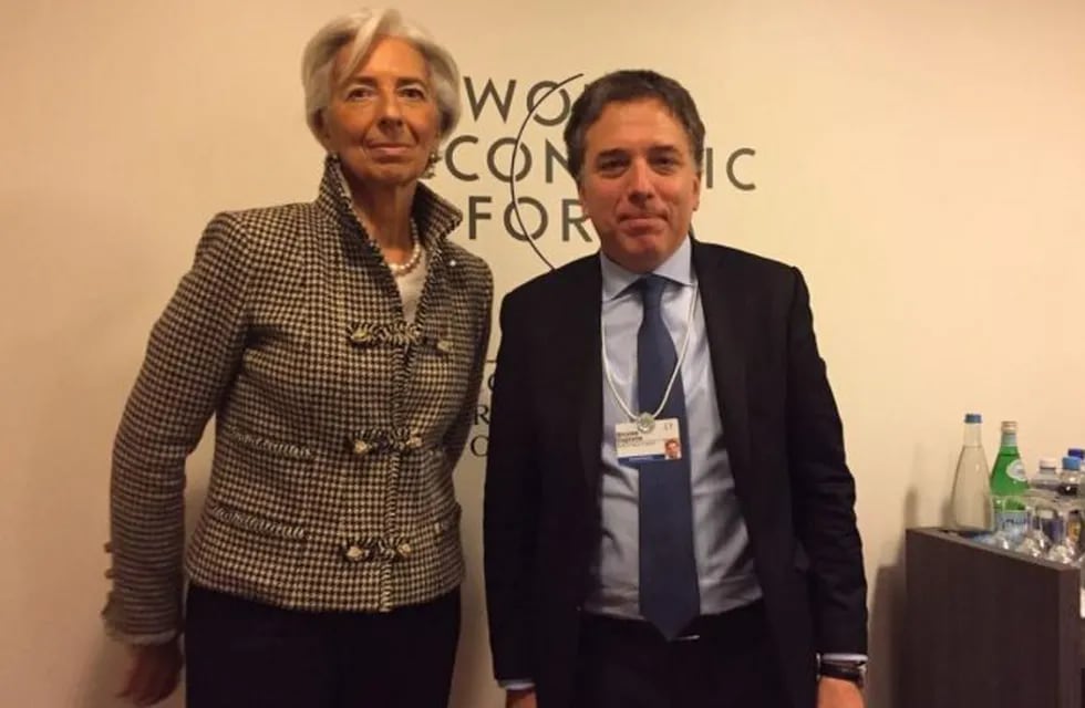 Crisitine Lagarde presidenta del FMI juntó a Nicolás Dujovne