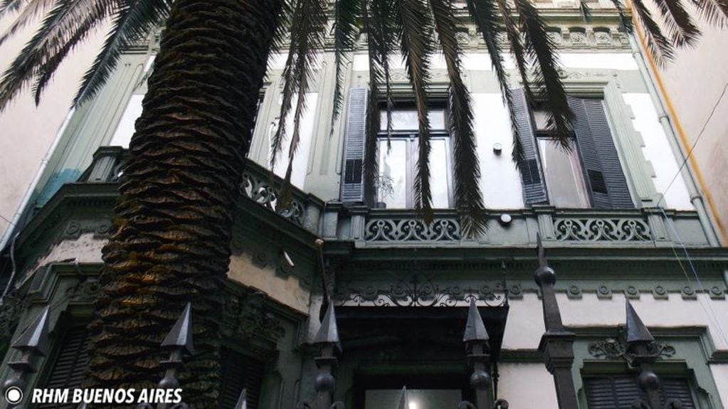 Seis muertes misteriosas y una maldición: la historia de "la casa de la palmera" (Foto: RHM Buenos Aires)