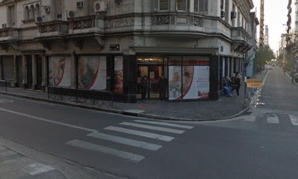 El banco Supervielle donde falleció un hombre de 59 años. (Street View)