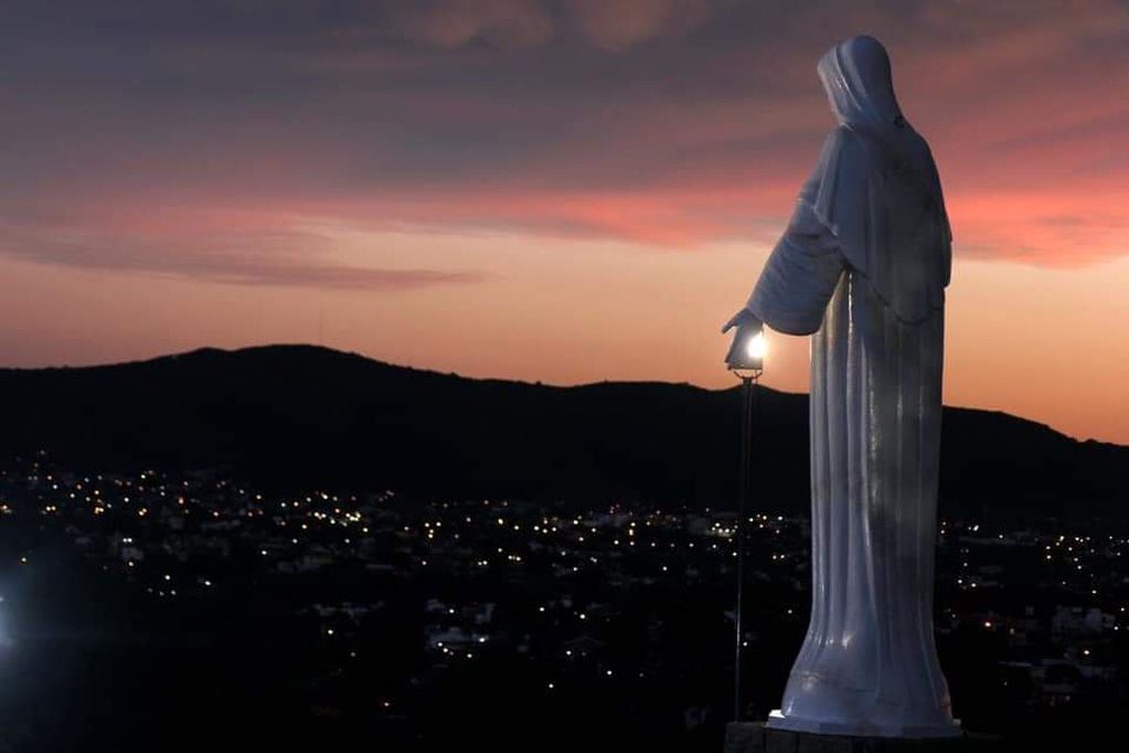 "Virgen Blanca", uno de los rincones más visitados y elegidos en Semana Santa.