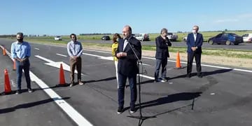 El gobernador Omar Perotti inauguró 8 km de doble traza de la autopista de la ruta nacional 34