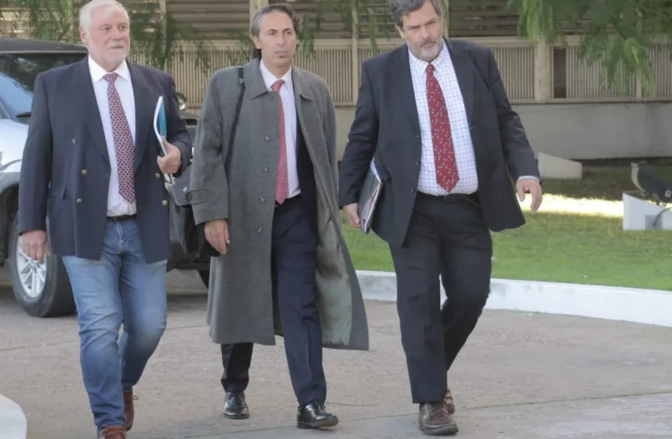 José Allende y sus abogados.