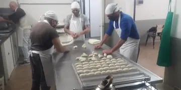 Producción de pan en Villa Floresta
