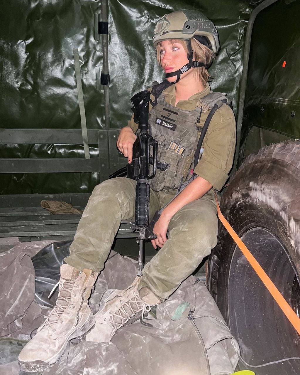 La influencer israelí Natalia Fadeev se sumó al llamado del ejército de Israel y lucha contra Hamás