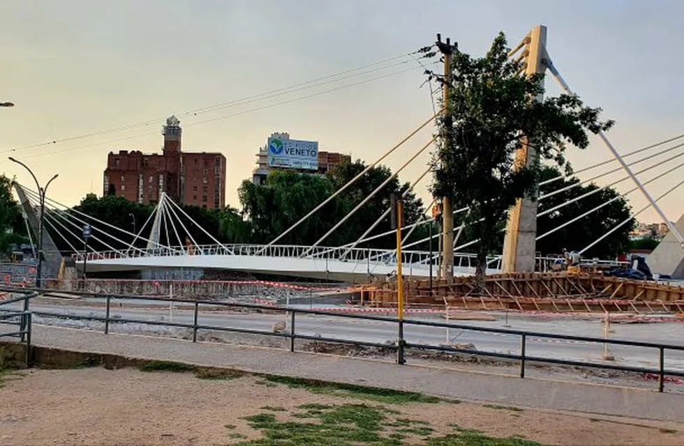 Nuevo puente peatonal de Vila Carlos Paz.