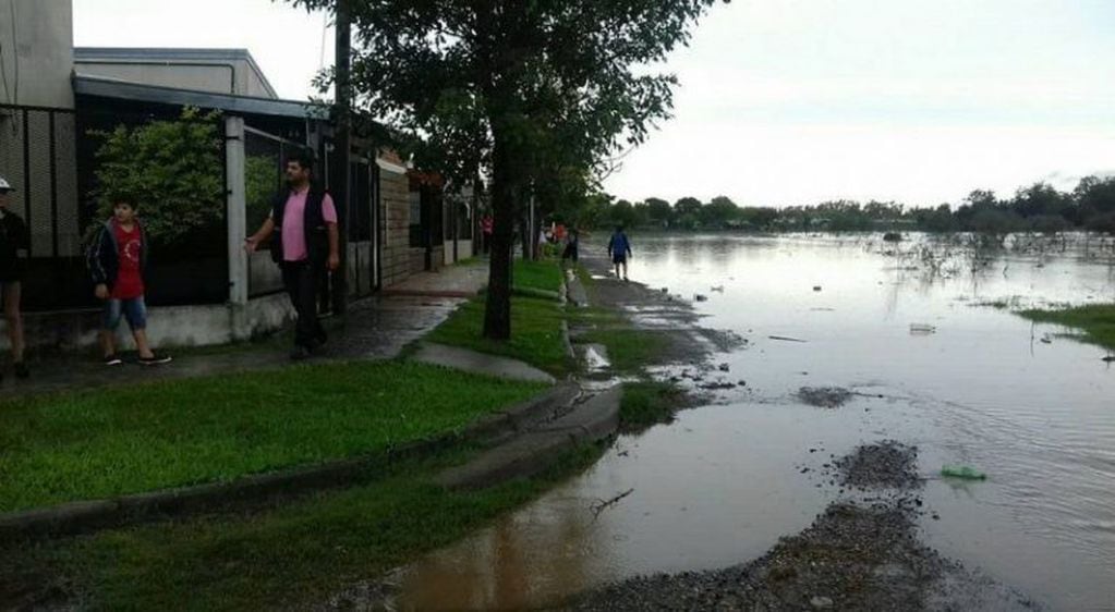 Así están las calles de la localidad de Curuzú Cuatiá luego del temporal.