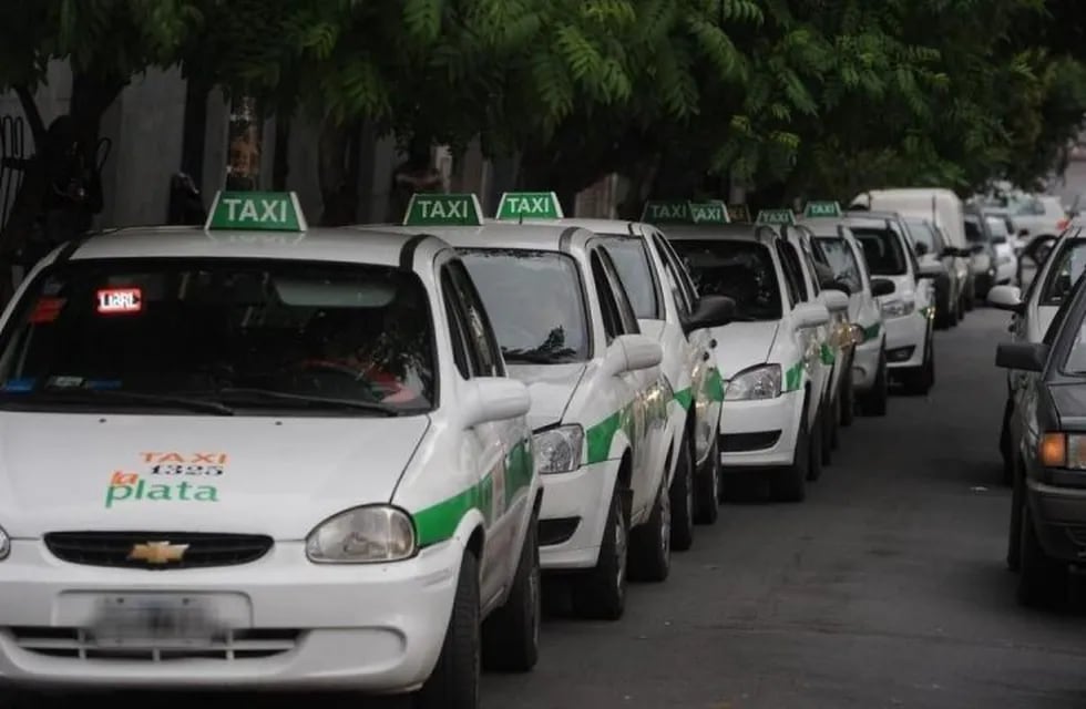 Taxistas temen la caída de la actividad ante un posible aumento de tarifa