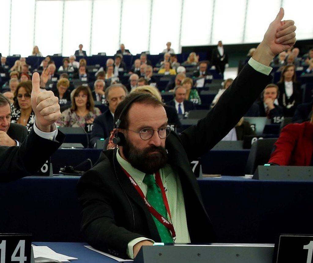 El eurodiputado József Szájer, uno de los que participaron de la orgía en Bruselas.