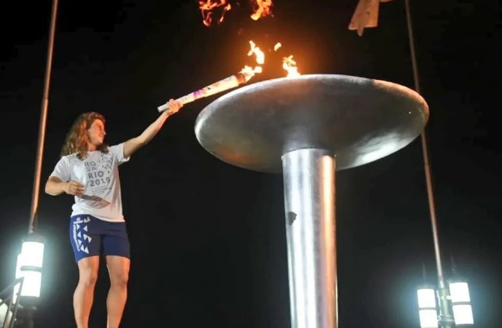 Cecilia Carranza encendió la llama de los Juegos Suramericanos