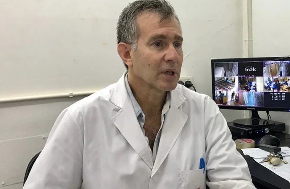 Bioquímico Oscar Lezcano director del laboratorio en Misiones. (Misiones Online)