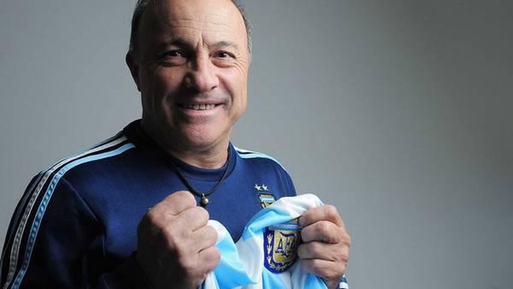 Julio Olarticoechea con la camiseta de la Selección Argentina.