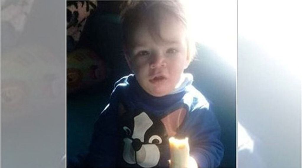 Felipe, un bebé de apenas 10 meses de Tres Arroyos, fue brutalmente golpeado y sospechan de su padrastro.
