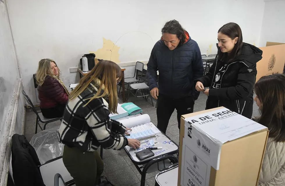 Ya votaron todos los candidatos a Gobernador en las elecciones de Mendoza.