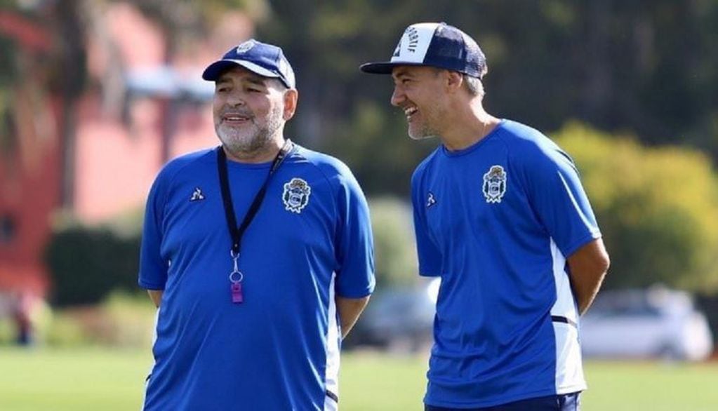 Diego Maradona, DT de Gimnasia y Esgrima de La Plata (@gimnasia_oficial)
