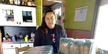 Por La Huella Moto Turismo Tres Arroyos donó alimentos no perecederos