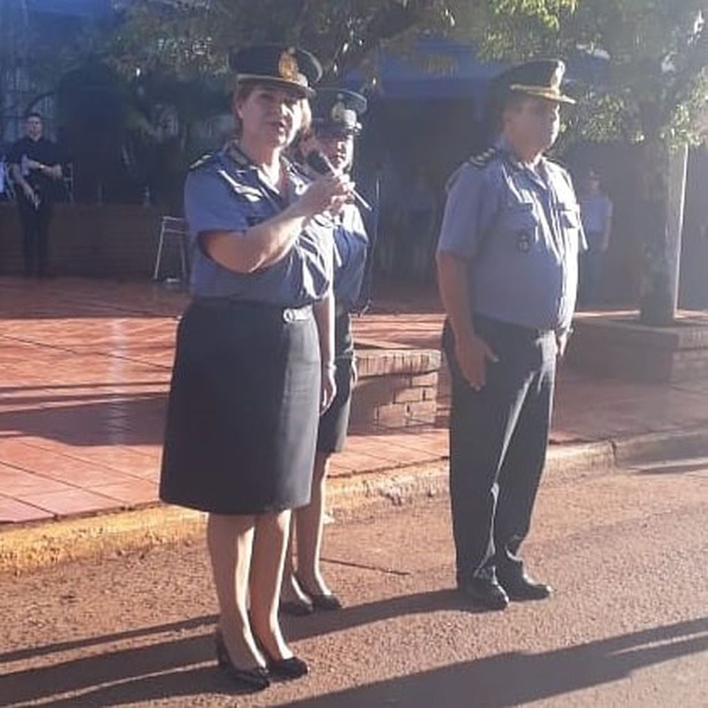 Comisaria de San Vicente en Misiones, Martha Cervantes. (Policía)