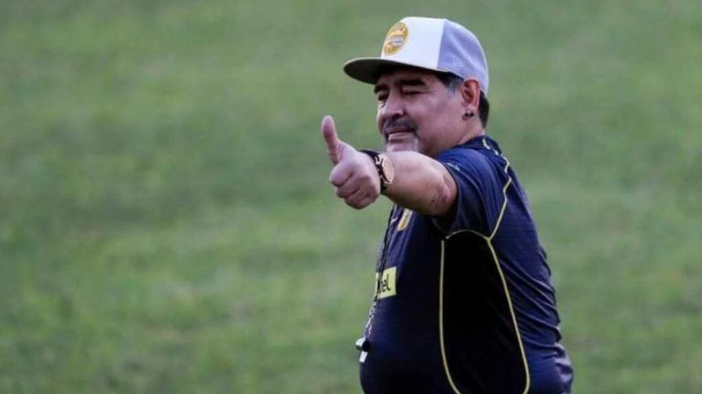 Maradona podría asumir como nuevo DT de Gimnasia (web).