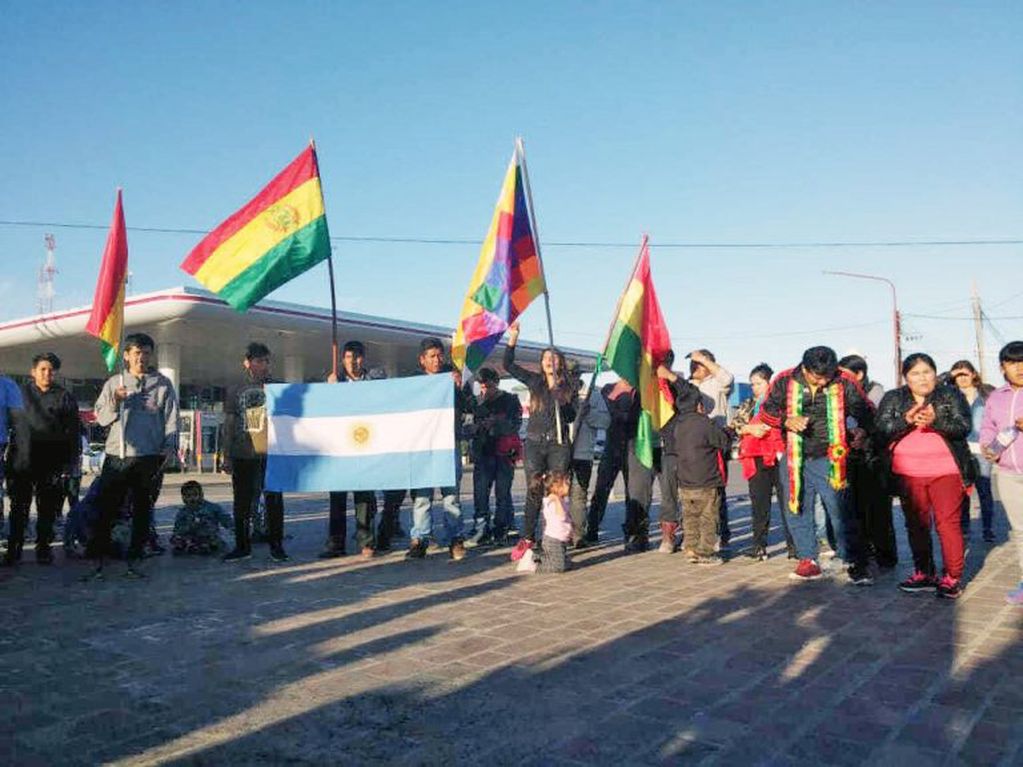 comunidad bolivia expresó apoyo a evo morales