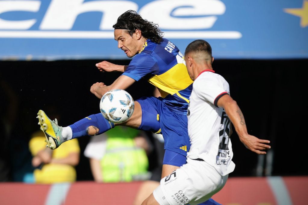 Edinson Cavani, delantero de Boca, en el partido ante Newell's por la Copa de la Liga Profesional 2023. (Fotobaires)
