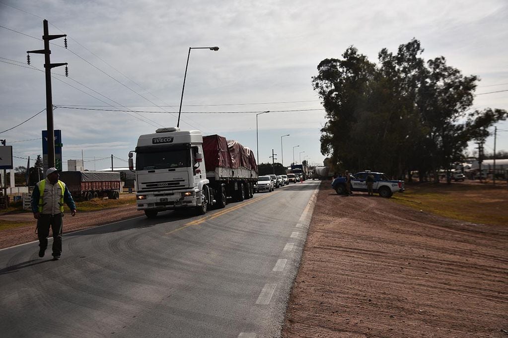 Protesta de transportistas se realizó en varios puntos de Argentina (Imagen ilustrativa - Pedro Castillo/LaVoz).