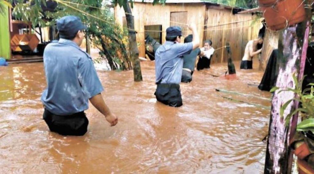 Inundaciones en Posadas. (Foto: El Territorio)