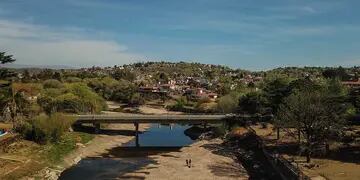 Fotos aéreas con drone de la sequía en el Lago San Roque de Carlos Paz