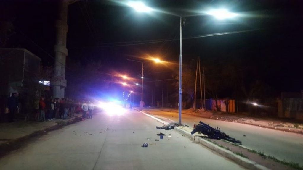 El accidente fatal ocurrió en la avenida de ingreso al barrio 1º de Mayo, de San Luis.