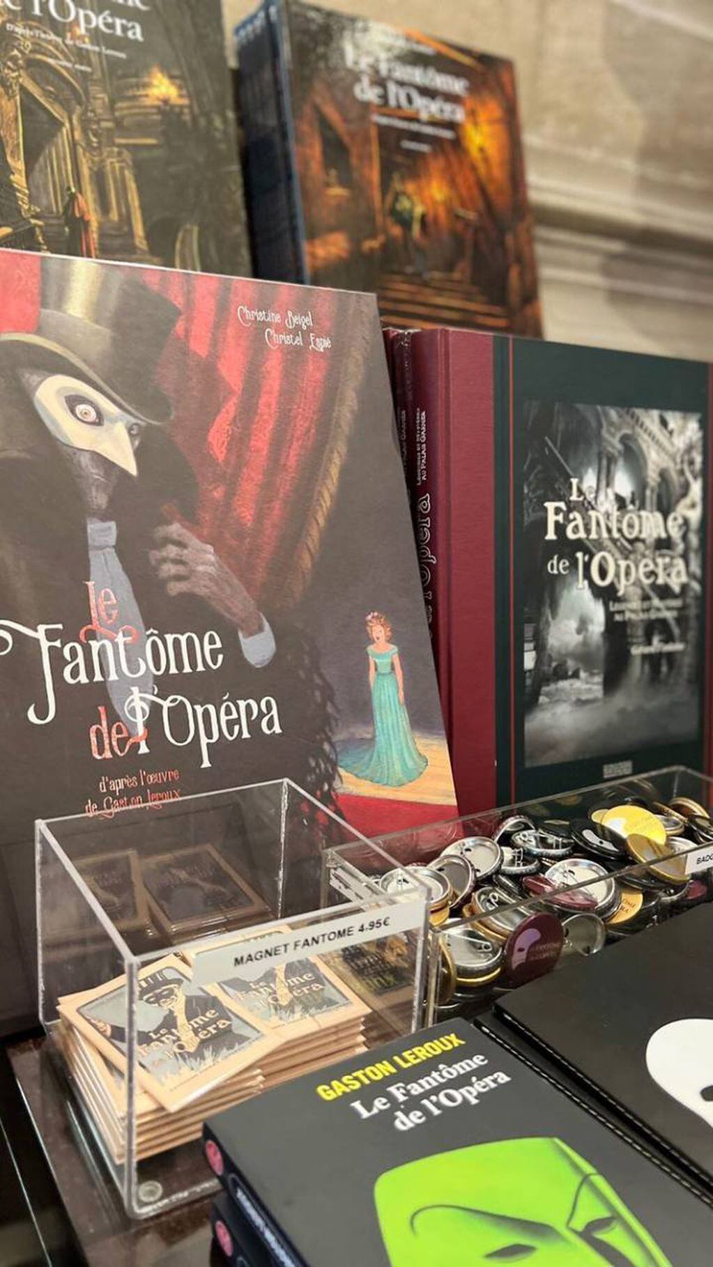 En el palacio parisino se vende material de "El fantasma de la Ópera".