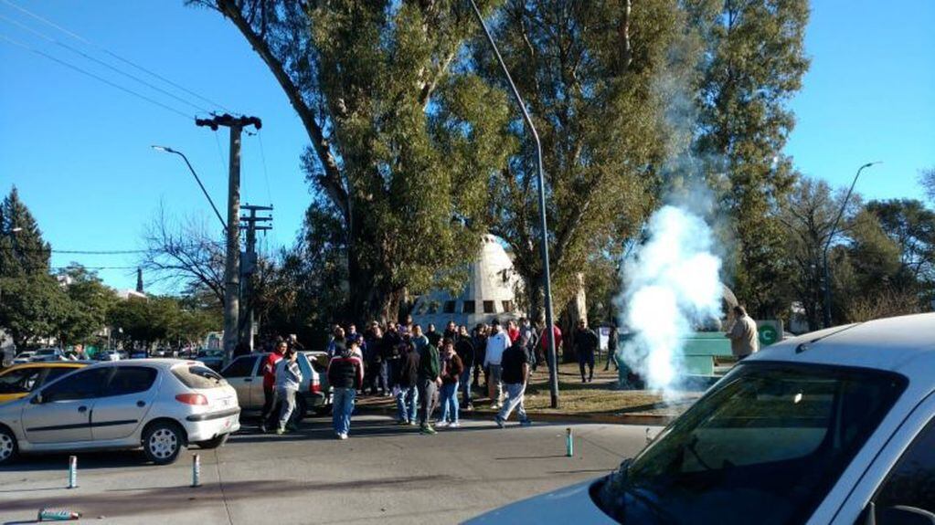 La protesta se lleva a cabo en la zona del CPC de Argüello.