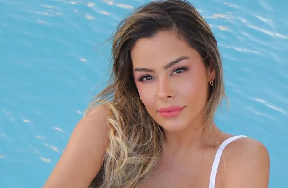 Larissa Riquleme la rompió en Divasplay con una pose y un body que dejó sin palabras a sus seguidores.