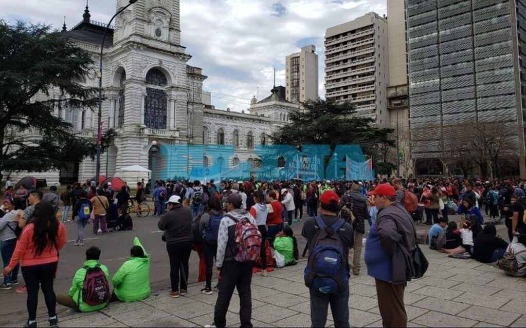 Manifestacion de este jueves en el centro de La Plata (El Día)