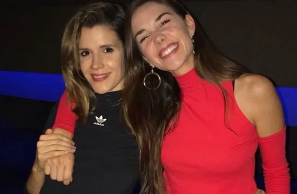 Violeta Urtizberea y Julieta Nair Calvo. (Instagram)
