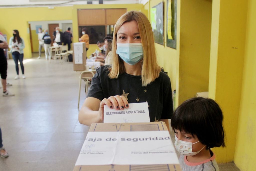 Gabriela Estévez, al votar en Córdoba (Gabriela Estévez).