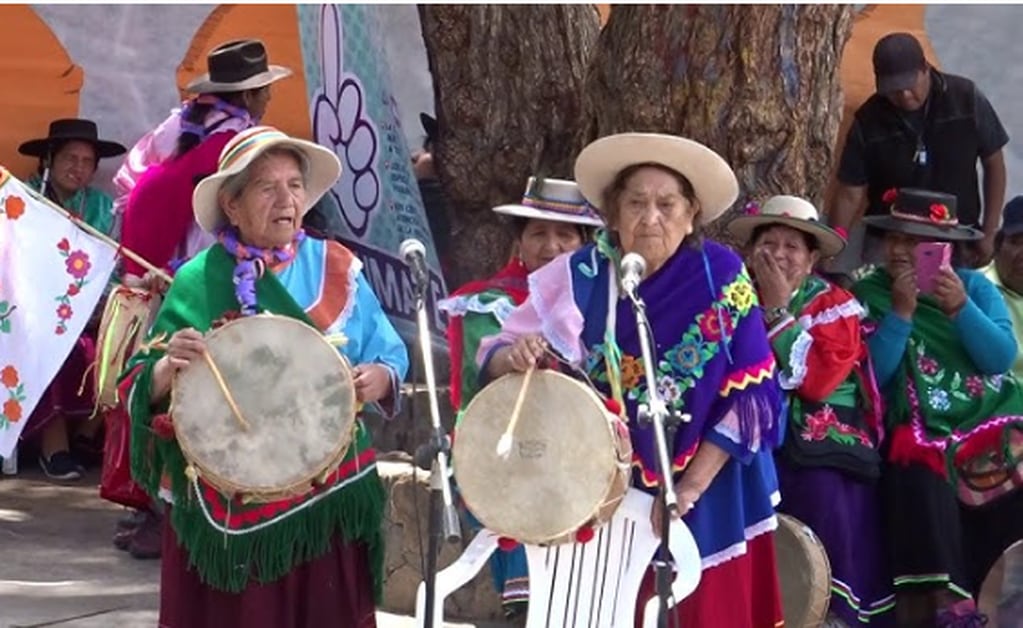Las Hermanas Cari, copleras de Humahuaca (Jujuy).