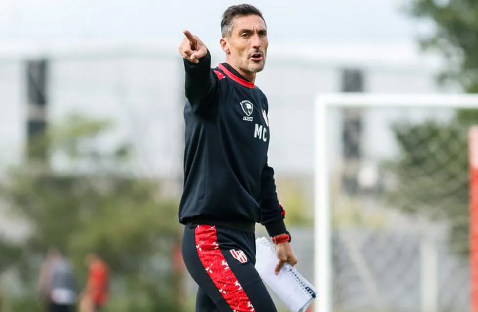 "Deberíamos tener un par de puntos más", señaló el entrenador Albirrojo.