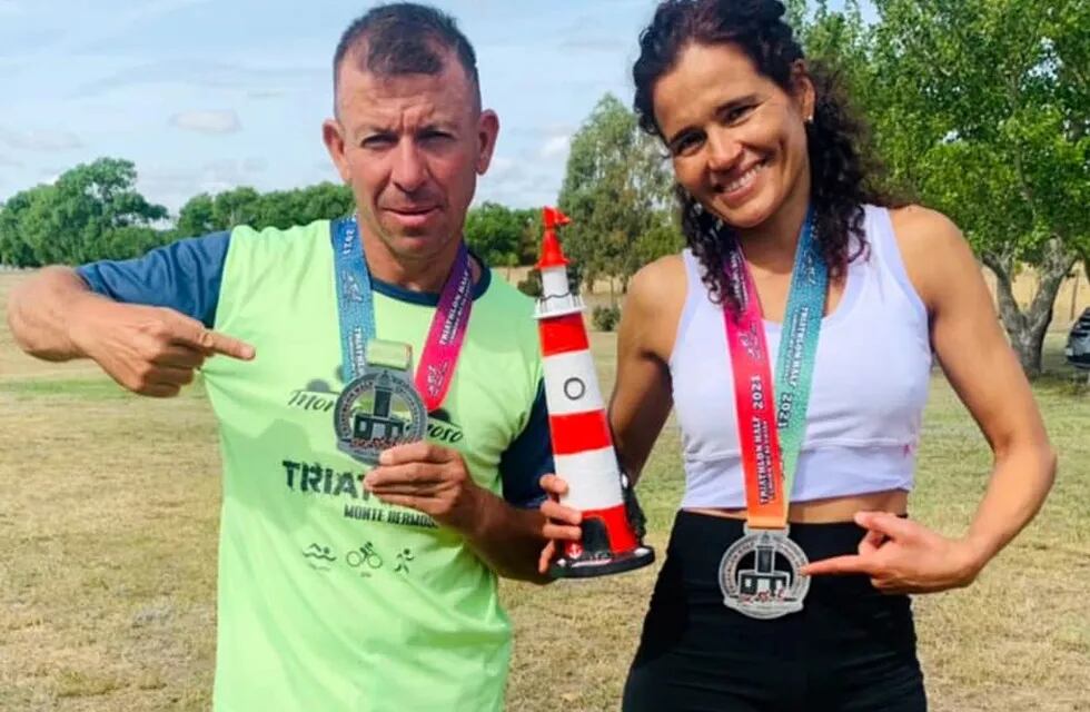 Luis Bilotti y Natalia Coria, puntaltenses que hicieron podio en el triatlón de Río Negro.