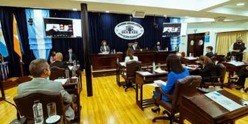 El Gobernador abrió el 38º período de las sesiones legislativas.