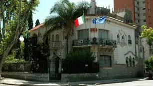 Rosarinos denuncian “años de atraso” en el trámite para la ciudadanía italiana en el Consulado