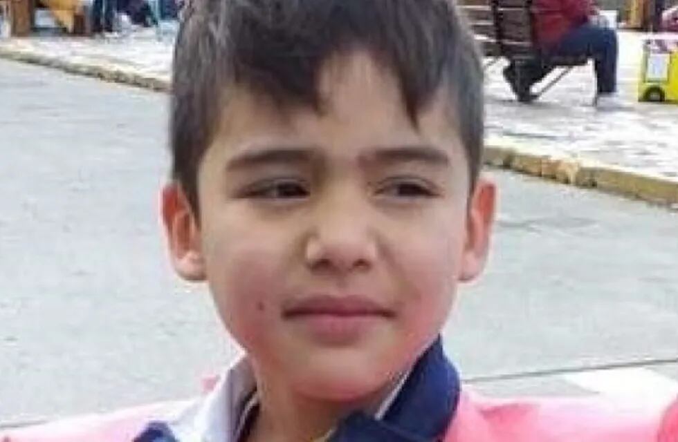 Lautaro Ignacio Mellao. La policía de Río Negro busca dar con el paradero del menor de 8 años.