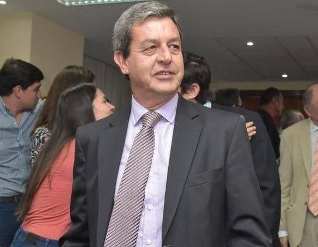 Roberto Gattoni, ministro de Hacienda.