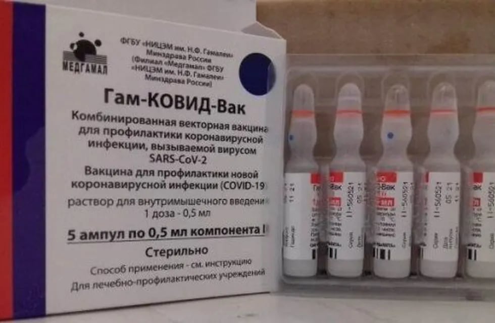 Preparativos para la inoculación de la tercera dosis de la vacuna contra el COVID-19.